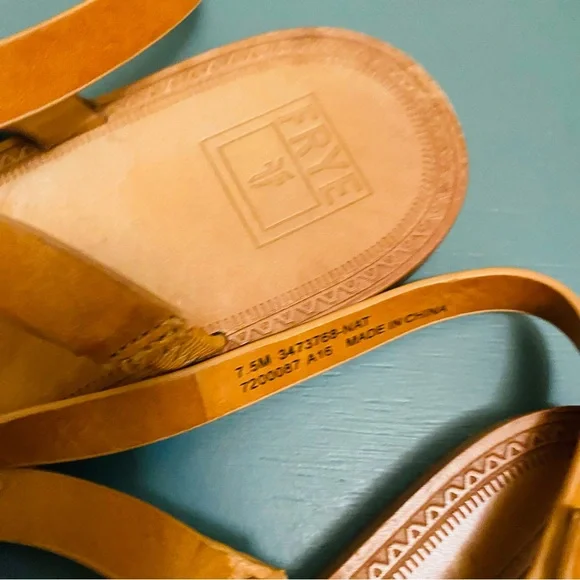 Frye Ruth Whipstitch Flat Brown Leather Sandal - Picture 8 of 11